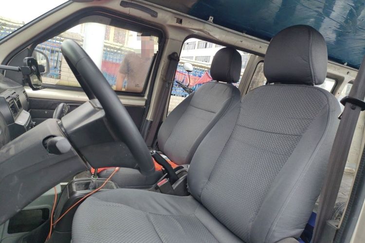 Used Wuling Rongguang 2012 1.5L Extended Basic Version Left Front Seat