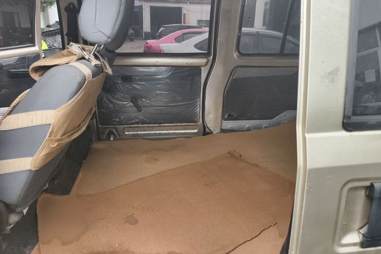 Used Wuling Rongguang 2012 1.5L Extended Basic Version Left Rear Seat