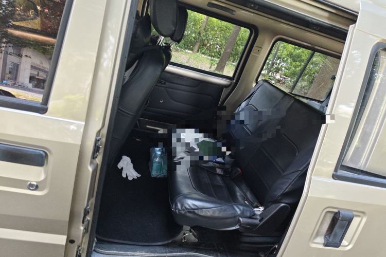Used Wuling Rongguang 2012 1.5L Extended Basic Version Left Rear Seat