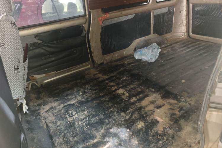 Used Wuling Rongguang 2012 1.5L Extended Basic Version Left Rear Seat