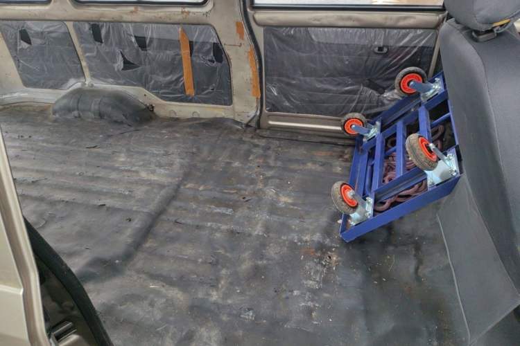 Used Wuling Rongguang 2012 1.5L Extended Basic Version Left Rear Seat