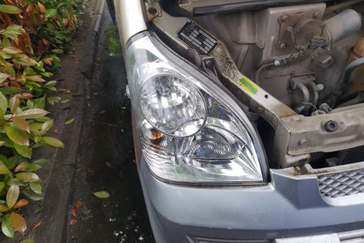Used Wuling Rongguang 2012 1.2L Extended Basic Version LJY Right Front Headlight
