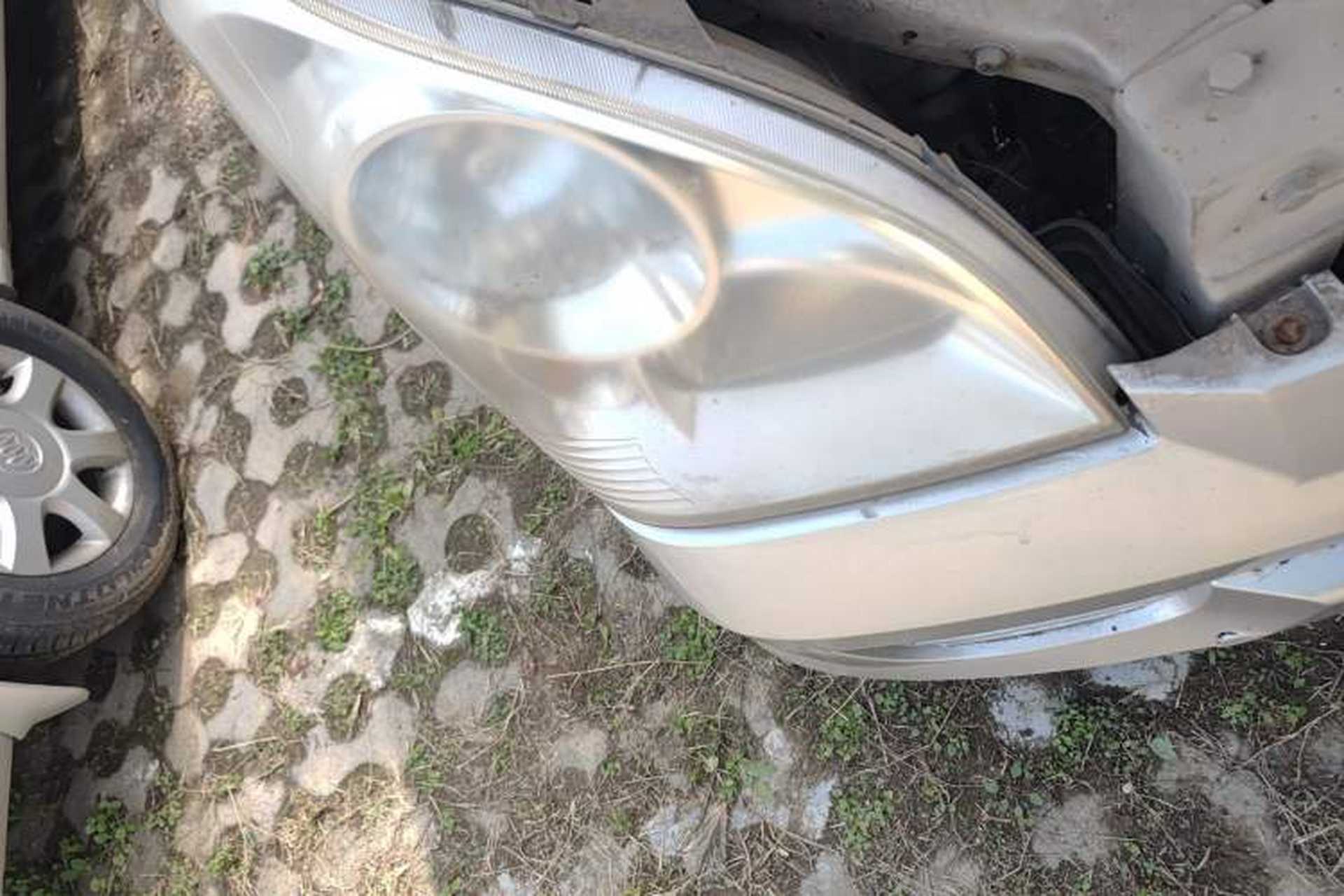 Used Wuling Rongguang 2012 1.2L Extended Basic Version LJY Right Front Headlight
