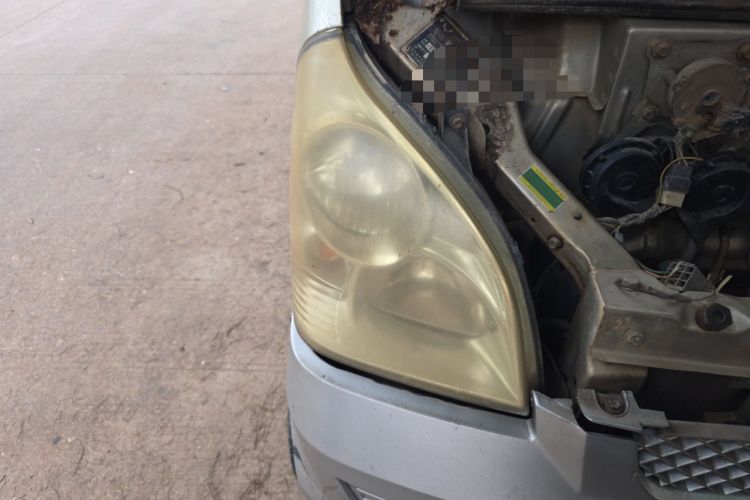 Used Wuling Rongguang 2012 1.5L Extended Basic Version Right Front Headlight