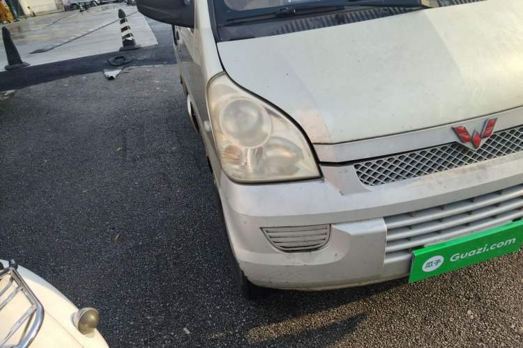 Used Wuling Rongguang 2012 1.2L Extended Basic Version LJY Right Front Headlight