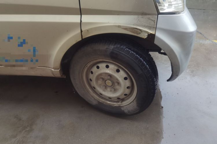 Used Wuling Rongguang 2012 1.5L Extended Basic Version Right Front Wheel Hub