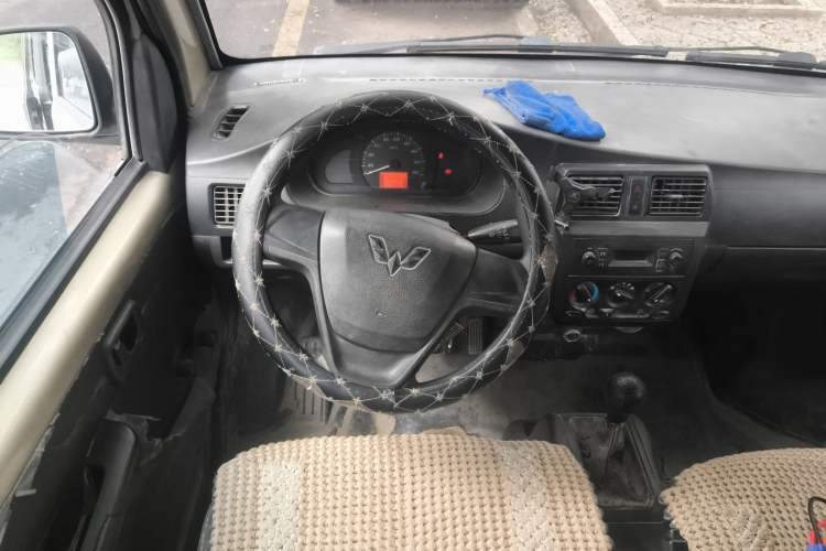 Used Wuling Rongguang 2012 1.5L Extended Basic Version Steering Wheel