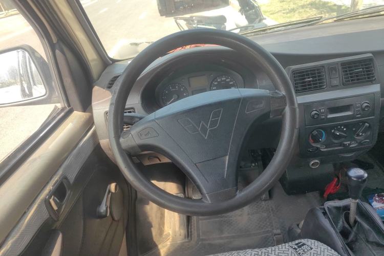 Used Wuling Rongguang 2012 1.5L Extended Basic Version Steering Wheel