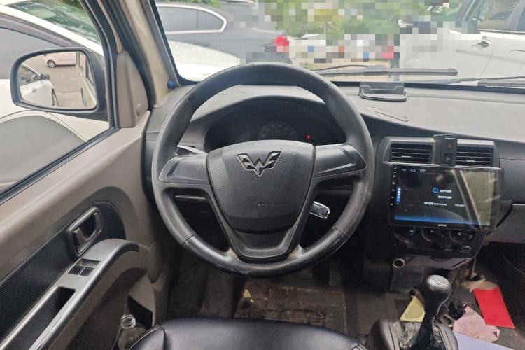 Used Wuling Rongguang 2012 1.5L Extended Basic Version Steering Wheel