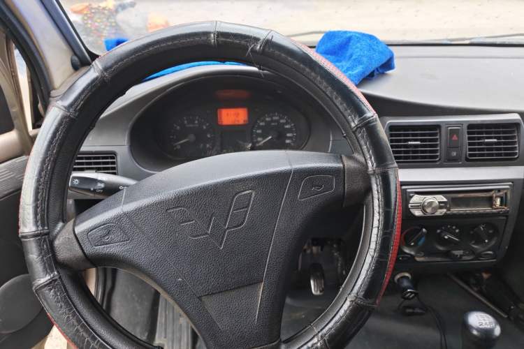 Used Wuling Rongguang 2012 1.2L Extended Basic Version LJY Steering Wheel