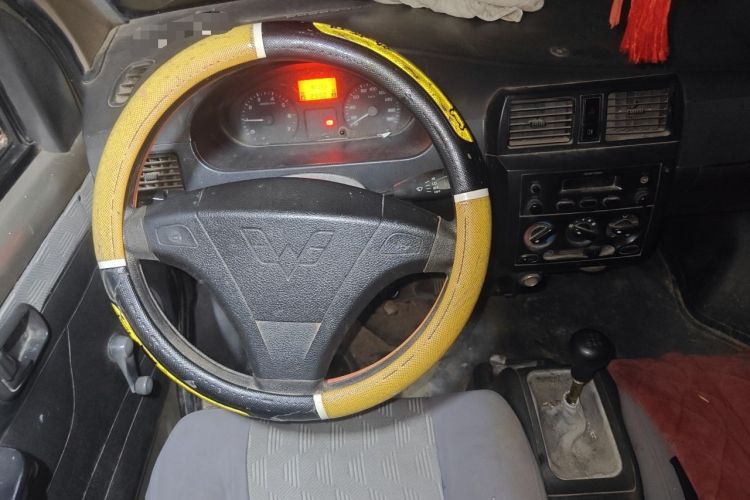 Used Wuling Rongguang 2012 1.5L Extended Basic Version Steering Wheel