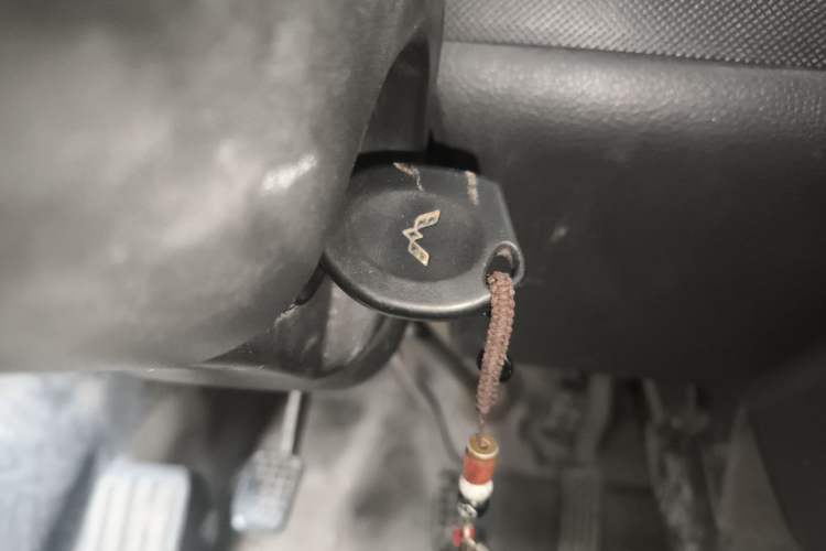 Used Wuling Rongguang 2012 1.5L Extended Basic Version Vehicle Key