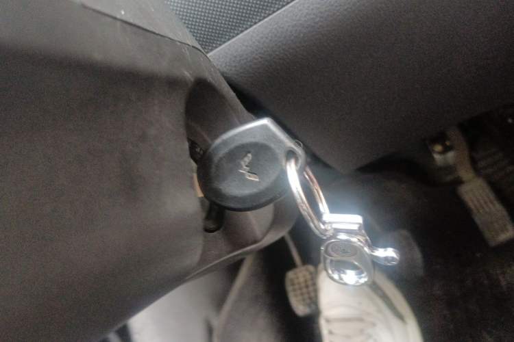 Used Wuling Rongguang 2012 1.5L Extended Standard Version Vehicle Key