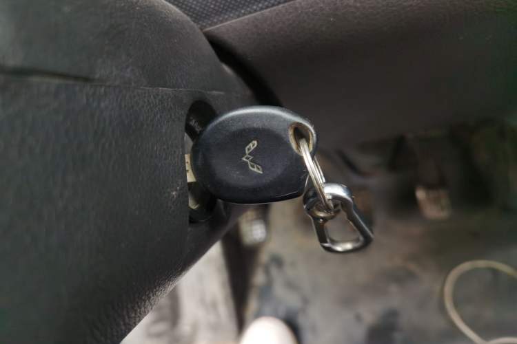 Used Wuling Rongguang 2012 1.2L Extended Basic Version LJY Vehicle Key