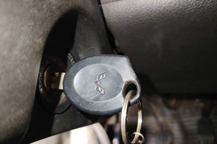 Used Wuling Rongguang 2012 1.5L Extended Basic Version Vehicle Key