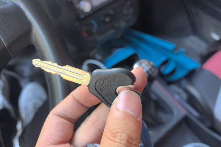Used Wuling Rongguang 2012 1.5L Extended Standard Version Vehicle Key