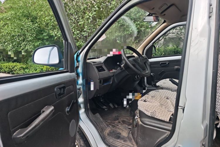 Used Wuling Rongguang 2014 1.2L S Base Model Driver Seat