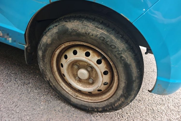 Used Wuling Rongguang 2014 1.2L S Base Model Right Front Wheel Hub