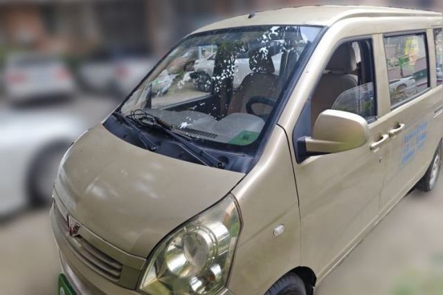 Wuling Rongguang 2014 1.5L S Base Version usado