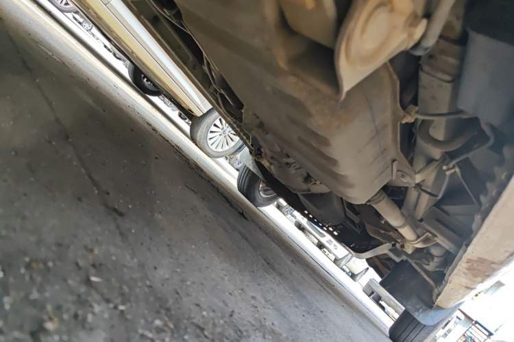 Used Wuling Rongguang 2014 1.2L S Standard Model Chassis Rear Right