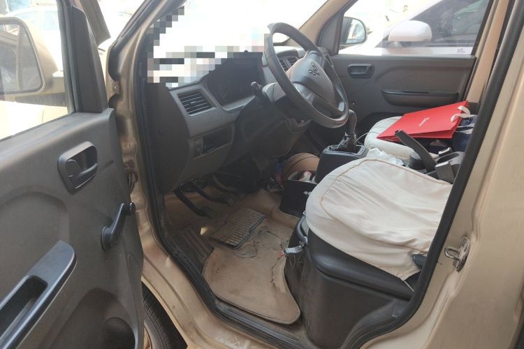 Used Wuling Rongguang 2014 1.2L S Base Model Driver Seat