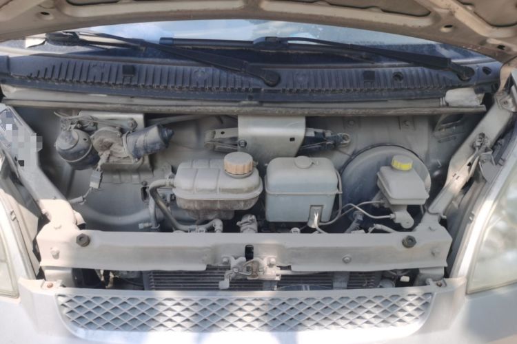 Used Wuling Rongguang 2014 1.2L S Base Model Engine Bay