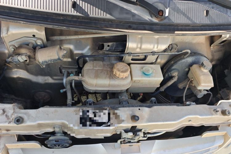 Used Wuling Rongguang 2014 1.2L S Standard Model Engine Bay