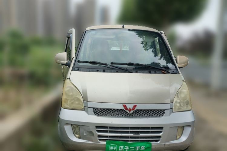 Used Wuling Rongguang 2014 1.2L S Base Model Front Right 45 Deg