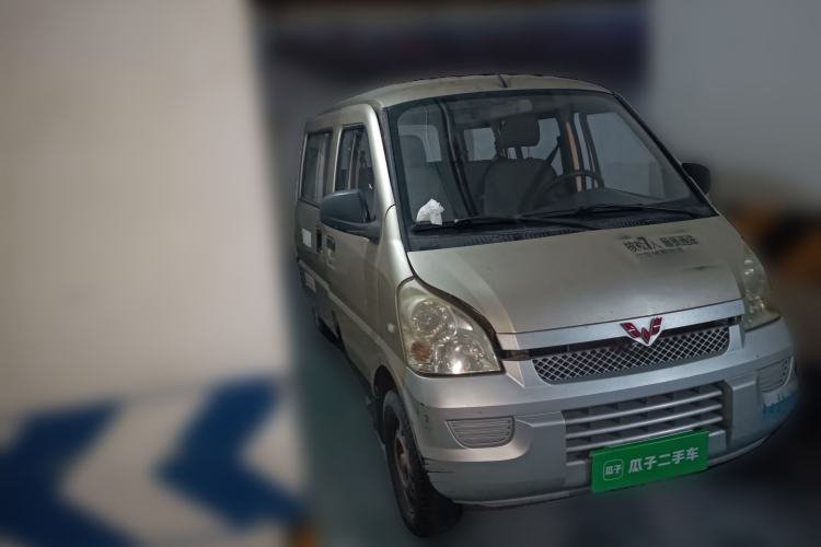 Used Wuling Rongguang 2014 1.2L S Base Model Front Right 45 Deg