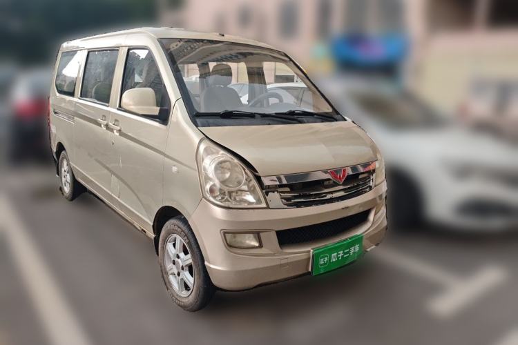Used Wuling Rongguang 2014 1.2L S Standard Model Front Right 45 Deg