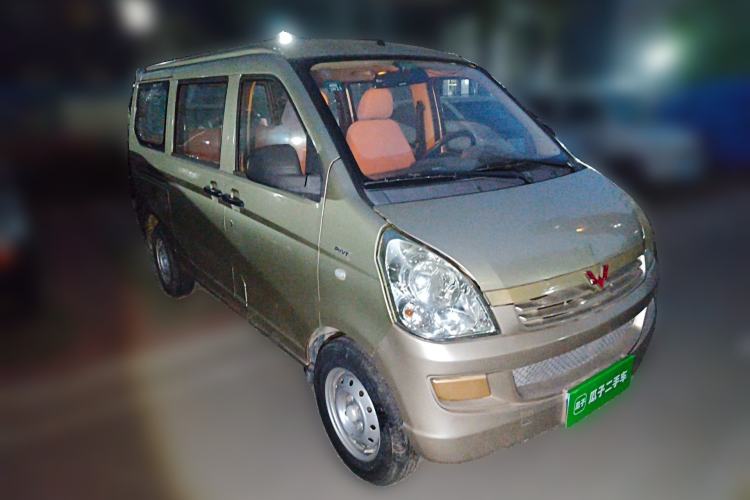 Used Wuling Rongguang 2014 1.5L S Base Version Front Right 45 Deg