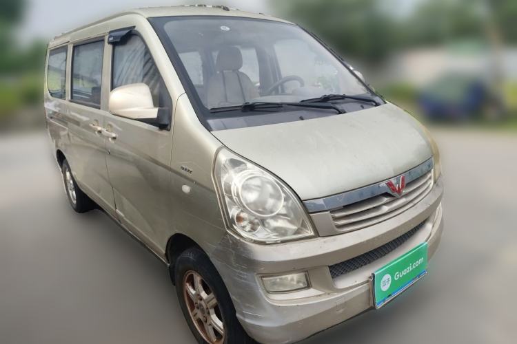 Used Wuling Rongguang 2014 1.5L S Standard Version Front Right 45 Deg