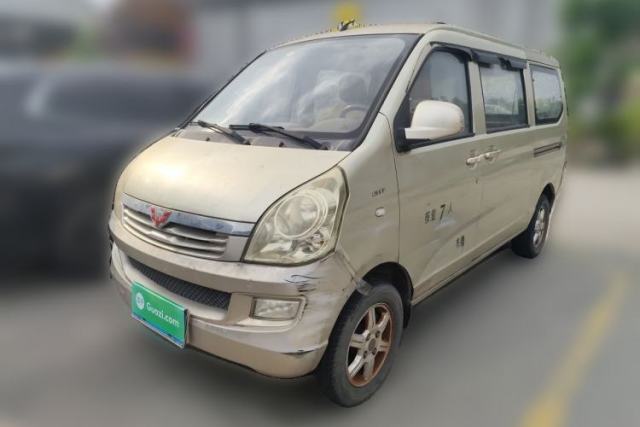 Used Wuling Rongguang 2014 1.5L S Standard Version