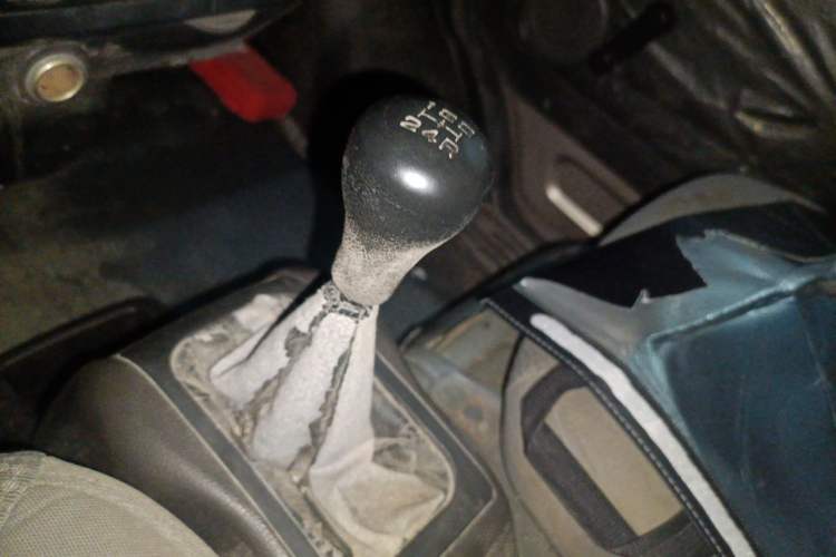 Used Wuling Rongguang 2014 1.2L S Base Model Gear Lever