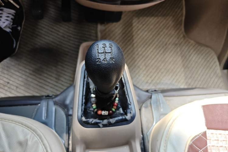 Used Wuling Rongguang 2014 1.2L S Standard Model Gear Lever