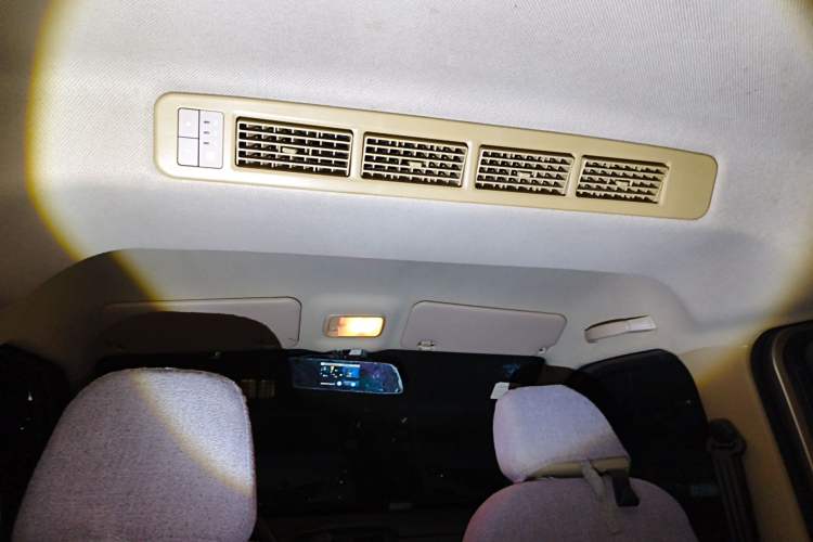 Used Wuling Rongguang 2014 1.5L S Base Version Headliner
