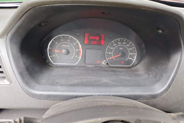 Used Wuling Rongguang 2014 1.5L S Base Version Instrument Cluster