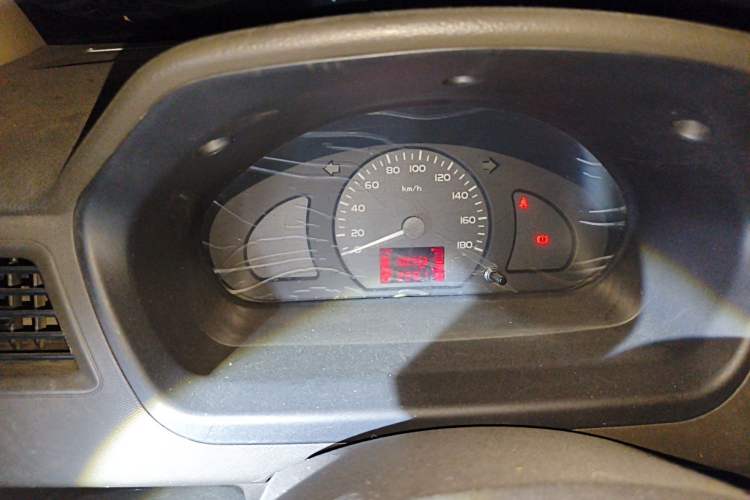Used Wuling Rongguang 2014 1.5L S Base Version Instrument Cluster