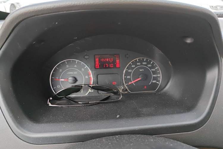 Used Wuling Rongguang 2014 1.2L S Standard Model Instrument Cluster