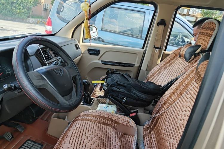 Used Wuling Rongguang 2014 1.2L S Standard Model Left Front Seat