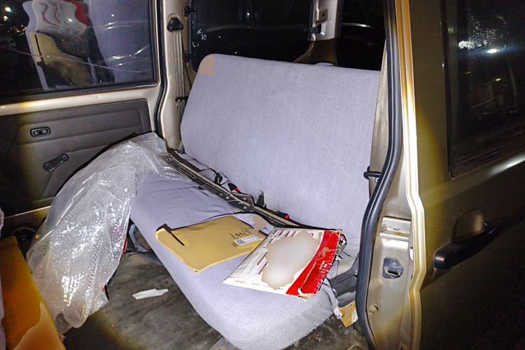Used Wuling Rongguang 2014 1.5L S Base Version Left Rear Seat