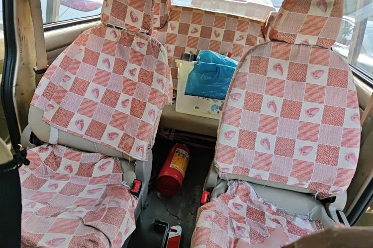 Used Wuling Rongguang 2014 1.2L S Standard Model Left Rear Seat