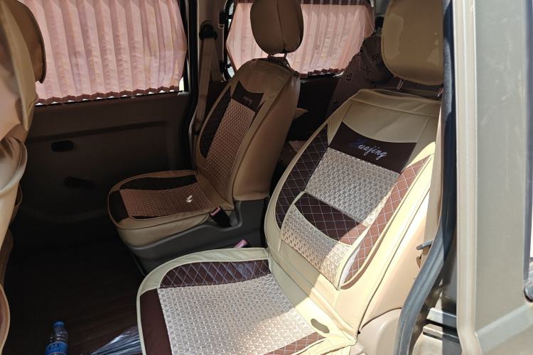 Used Wuling Rongguang 2014 1.2L S Standard Model Left Rear Seat
