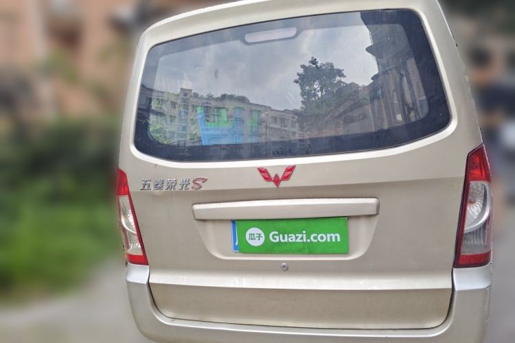 Used Wuling Rongguang 2014 1.5L S Base Version Rear
