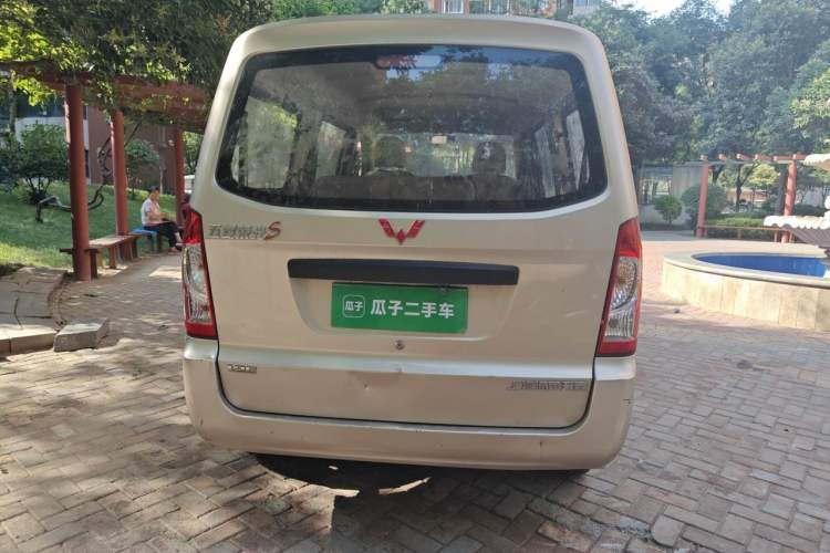 Used Wuling Rongguang 2014 1.2L S Base Model Rear