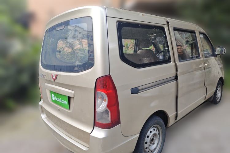 Used Wuling Rongguang 2014 1.5L S Base Version Rear Right 45 Deg