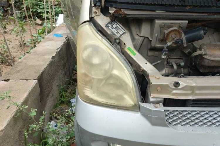 Used Wuling Rongguang 2014 1.2L S Base Model Right Front Headlight