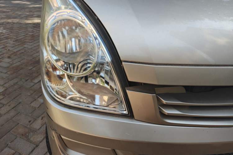 Used Wuling Rongguang 2014 1.2L S Base Model Right Front Headlight