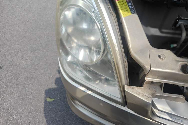 Used Wuling Rongguang 2014 1.2L S Standard Model Right Front Headlight