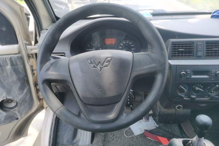Used Wuling Rongguang 2014 1.2L S Base Model Steering Wheel